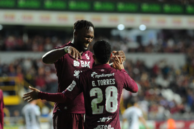 Saprissa visita a Firpo en busca de un boleto a la Concacaf 2027