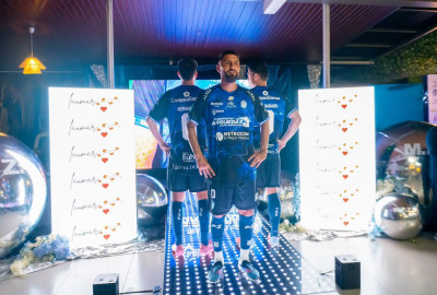 Pérez Zeledón presentó sus nuevos uniformes para la temporada 2026-2...