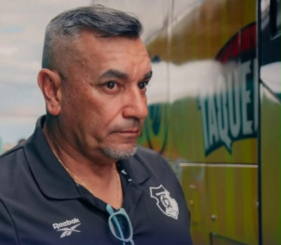 JOSÉ GIACONNE VE LA SERIE REMONTABLE