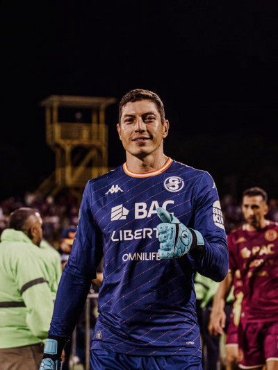 Minor Álvarez vuelve a aparecer inscrito con Saprissa tras su paso por...