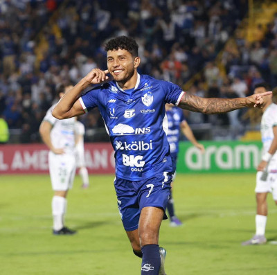 Johan Venegas abre la puerta a volver a La Sele