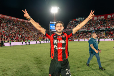 Alajuelense pierde a Aarón Salazar por lesión