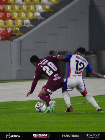 Saprissa empata sin goles ante Firpo y deja la serie abierta
