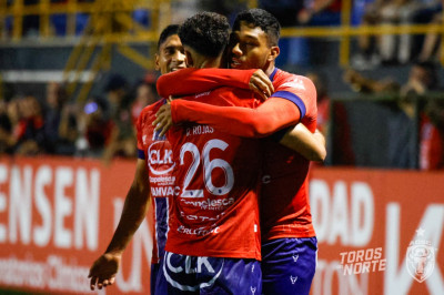 San Carlos no piensa en el descenso 